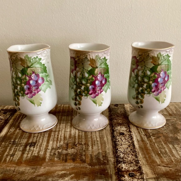 Vintage A&C Bavaria Pitcher with 3 Cups Grape Motif - Picture 13 of 17